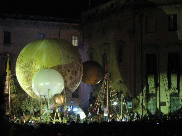 Cirque du Soleil, Lecce fa il pienone.